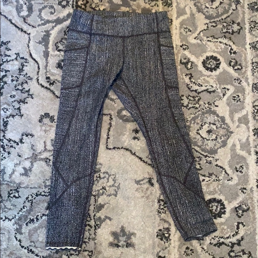Lululemon crops
